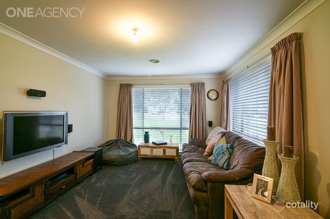 Property photo of 8 Sirius Close Orange NSW 2800