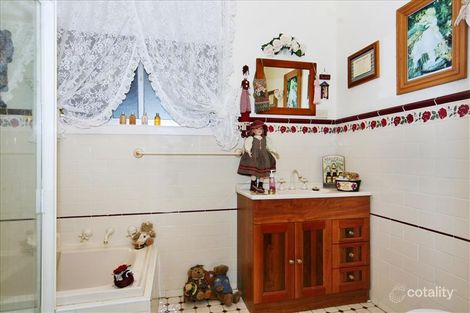 Property photo of 17 Fourth Avenue Seven Hills NSW 2147