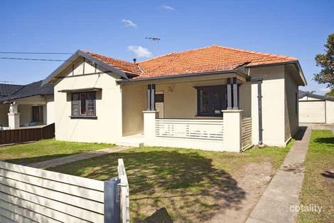 Property photo of 34 Juno Parade Greenacre NSW 2190