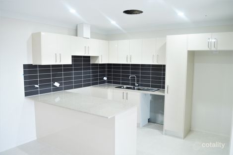 Property photo of 27 Barrow Circuit Jordan Springs NSW 2747