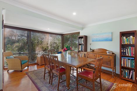 Property photo of 28 The Crest Hornsby Heights NSW 2077