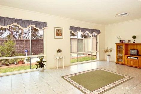 Property photo of 2 Clarendon Court Wattle Grove NSW 2173