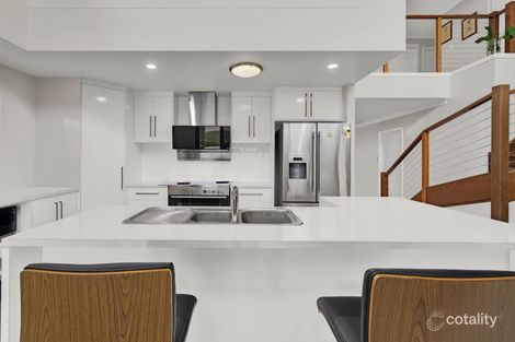 Property photo of 27 Madison Avenue Glenella QLD 4740