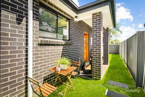 30a Manila Rd, Lethbridge Park, NSW 2770