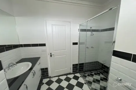 Property photo of 12 Egret Drive Kialla VIC 3631