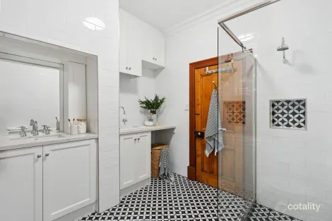 Property photo of 92 Dale Street Port Adelaide SA 5015