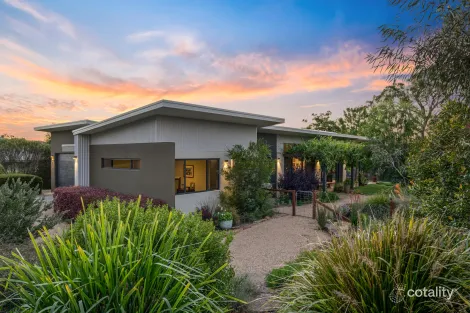 Property photo of 7 Oaksford Drive Mansfield VIC 3722