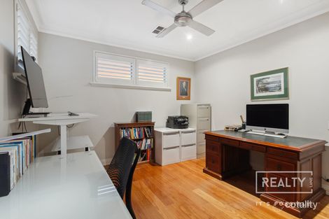 Property photo of 15 Ingles Place Bayswater WA 6053