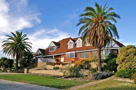 2 Queenscliff Ct, Kallaroo, WA 6025