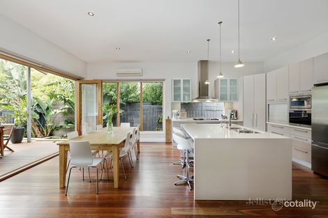 Property photo of 5 Karana Place Glen Iris VIC 3146