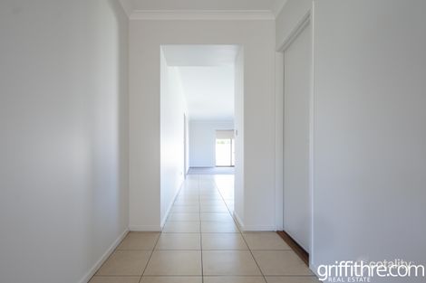 Property photo of 22 Hillam Drive Griffith NSW 2680