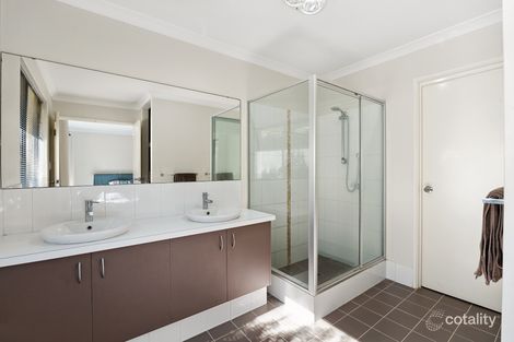 Property photo of 23 Kentucky Boulevard Hocking WA 6065