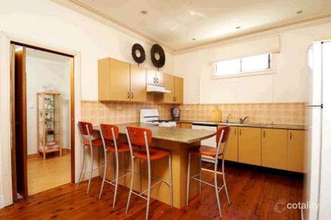 Property photo of 33 Universal Street Eastlakes NSW 2018