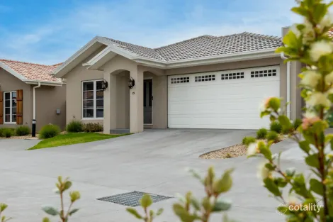 Property photo of 15 Santa Rosa Circuit Rosebud VIC 3939