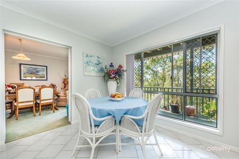 Property photo of 70 Tamworth Drive Helensvale QLD 4212