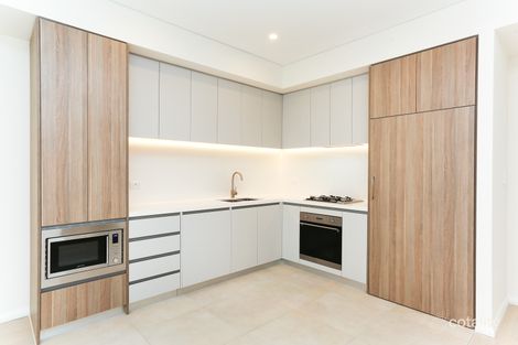 212/10 Village Pl, Kirrawee, NSW 2232