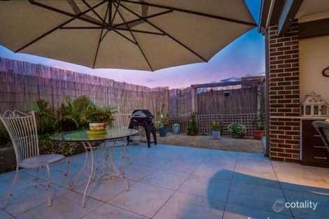 Property photo of 28 Waterways Drive Cranbourne North VIC 3977