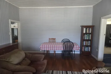 Property photo of 40 King Street Inglewood QLD 4387