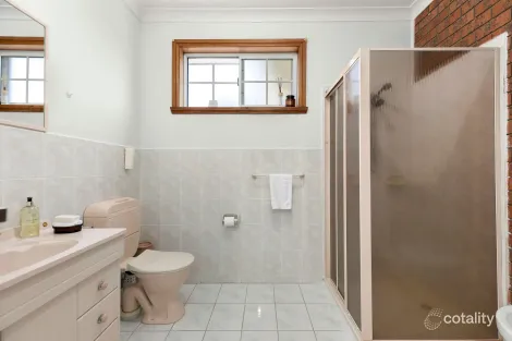 Property photo of 20 Hermitage Drive Greenvale VIC 3059