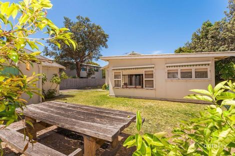 Property photo of 18 Buckleys Road Point Lonsdale VIC 3225