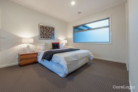 Property photo of 2/9 Hughes Parade Reservoir VIC 3073