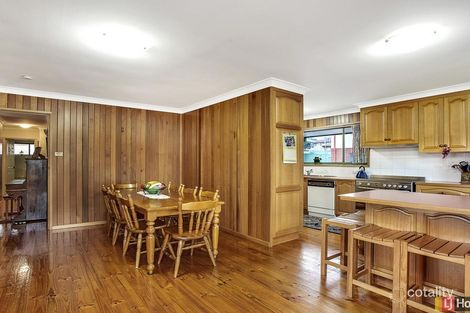 Property photo of 2 Breden Place Crestwood NSW 2620