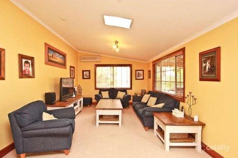 Property photo of 4 Lynette Place Kotara NSW 2289