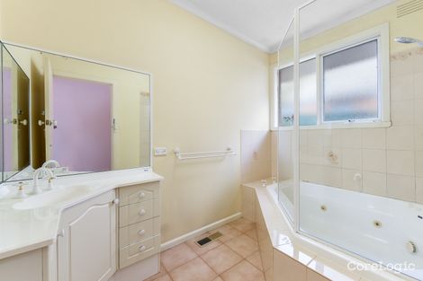 Property photo of 41 Grantley Drive Glen Waverley VIC 3150