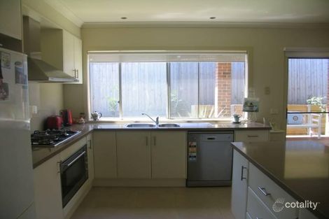 Property photo of 4 Paddington Terrace Berwick VIC 3806