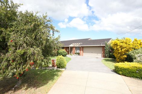 7 Yale Ct, Whittington, VIC 3219