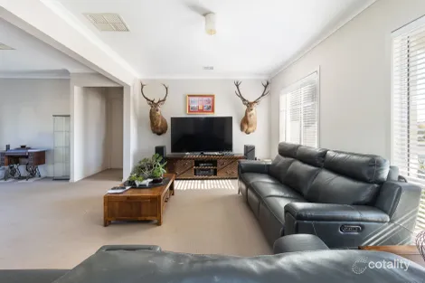 Property photo of 2 Keeffe Place Bungendore NSW 2621