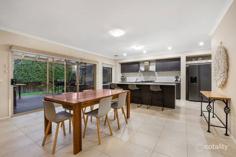 Property photo of 32 Jolimont Place Dingley Village VIC 3172