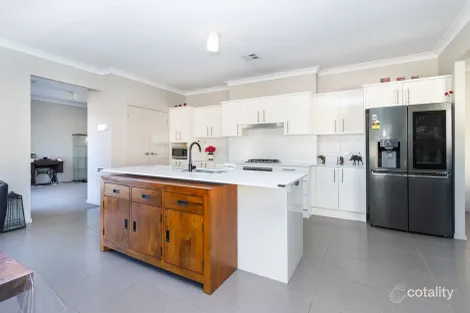 Property photo of 2 Keeffe Place Bungendore NSW 2621