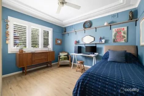 Property photo of 44 Caley Street Chifley NSW 2036