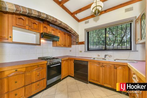 Property photo of 36 Bailey Parade Peakhurst NSW 2210
