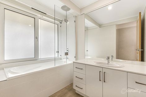 Property photo of 9 Beech Court Greensborough VIC 3088
