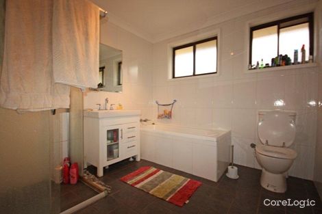 Property photo of 1 Loire Place Kearns NSW 2558