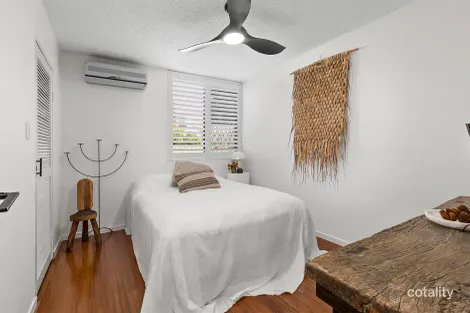 Property photo of 2/20 Winifred Street Clayfield QLD 4011