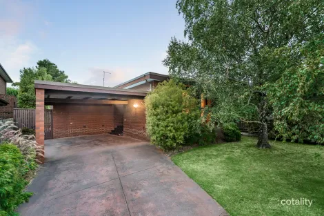 Property photo of 15 Kerr Crescent Camberwell VIC 3124