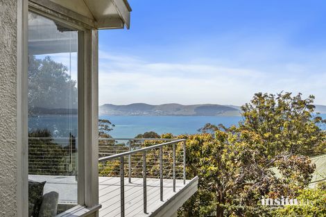 16 Stewart Cres, Taroona, TAS 7053