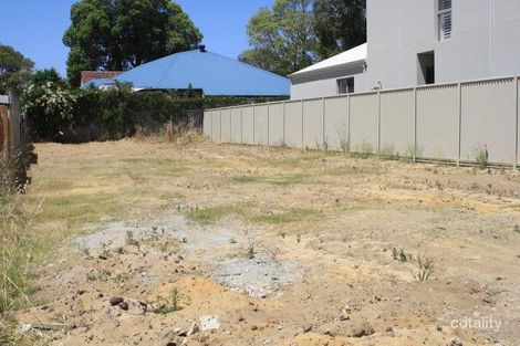 16b Holman St, Melville, WA 6156