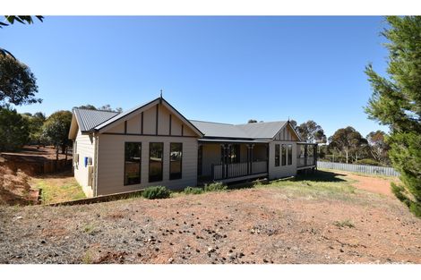 Property photo of 7 Church Crescent Palmer SA 5237