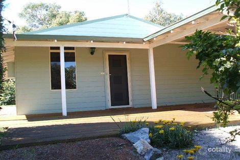 35 Chiltern Rd, Ocean Beach, WA 6333