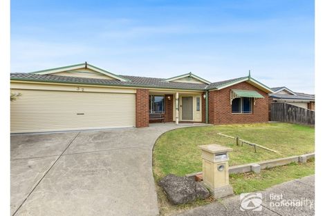 Property photo of 32 Honey Myrtle Way Cranbourne VIC 3977