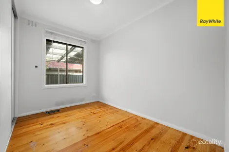 Property photo of 40 Marina Drive Melton VIC 3337