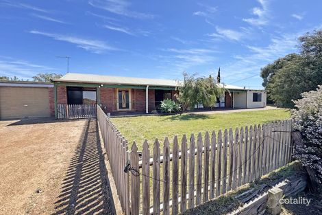 Property photo of 32 Magnolia Crescent Castletown WA 6450