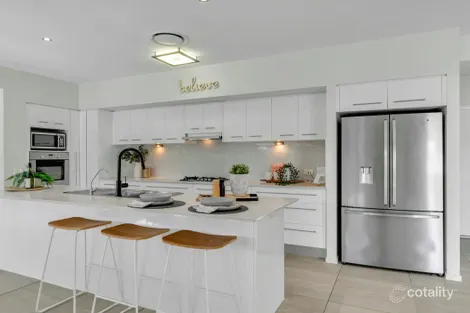 Property photo of 62 Hounslow Way Seventeen Mile Rocks QLD 4073