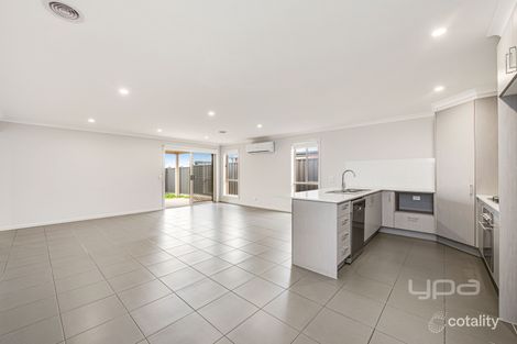 Property photo of 54 Mackellar Drive Roxburgh Park VIC 3064