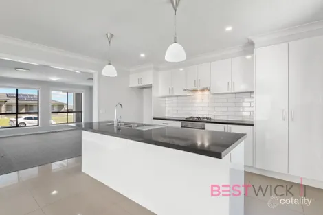 Property photo of 87 Basalt Way Kelso NSW 2795