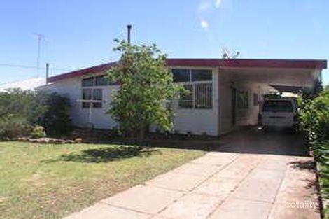 6 Waratah St, Parkes, NSW 2870